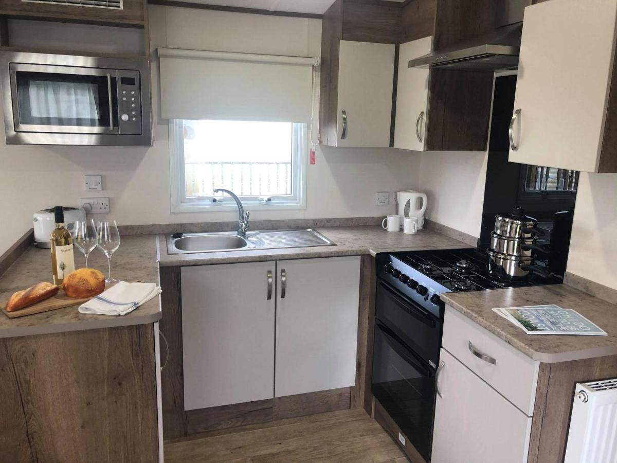 Larch Superior Holiday Home شابيل سانت ليوناردز المظهر الخارجي الصورة
