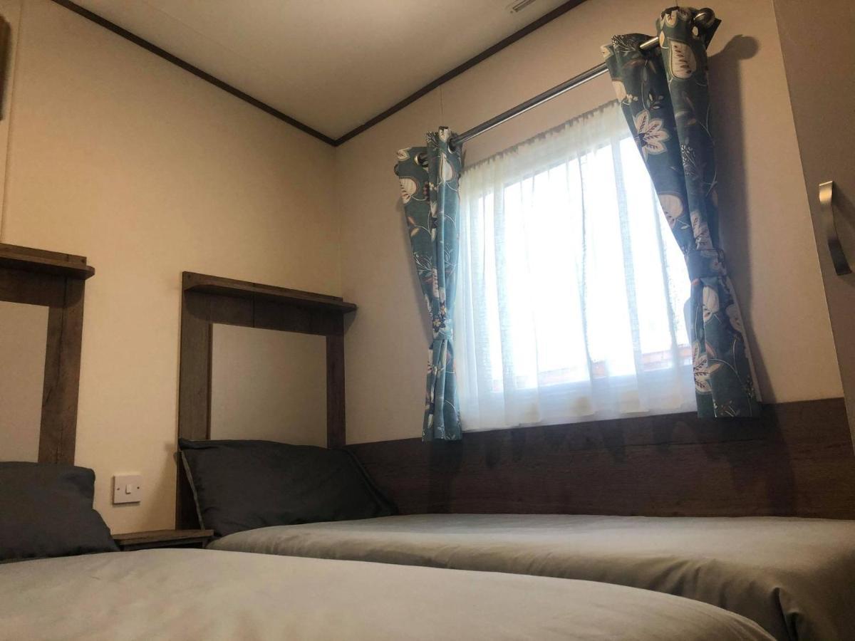Larch Superior Holiday Home شابيل سانت ليوناردز المظهر الخارجي الصورة
