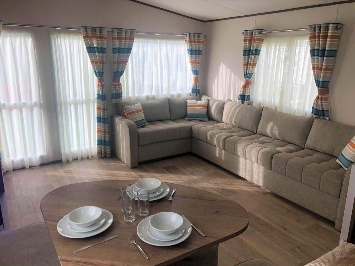 Larch Superior Holiday Home شابيل سانت ليوناردز المظهر الخارجي الصورة